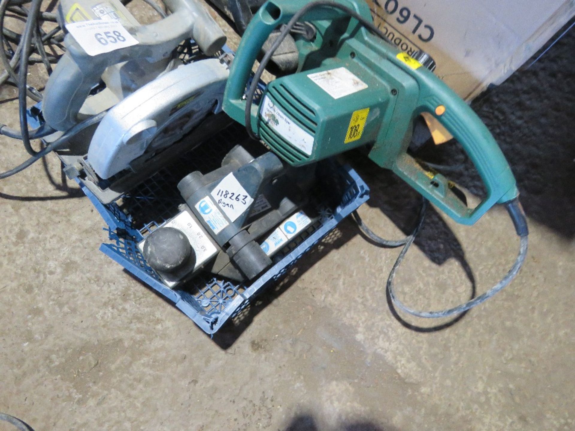 3 X POWER TOOLS, 240 VOLT: PLANER, CIRC SAW PLUS A CHAINSAW. - Image 2 of 2