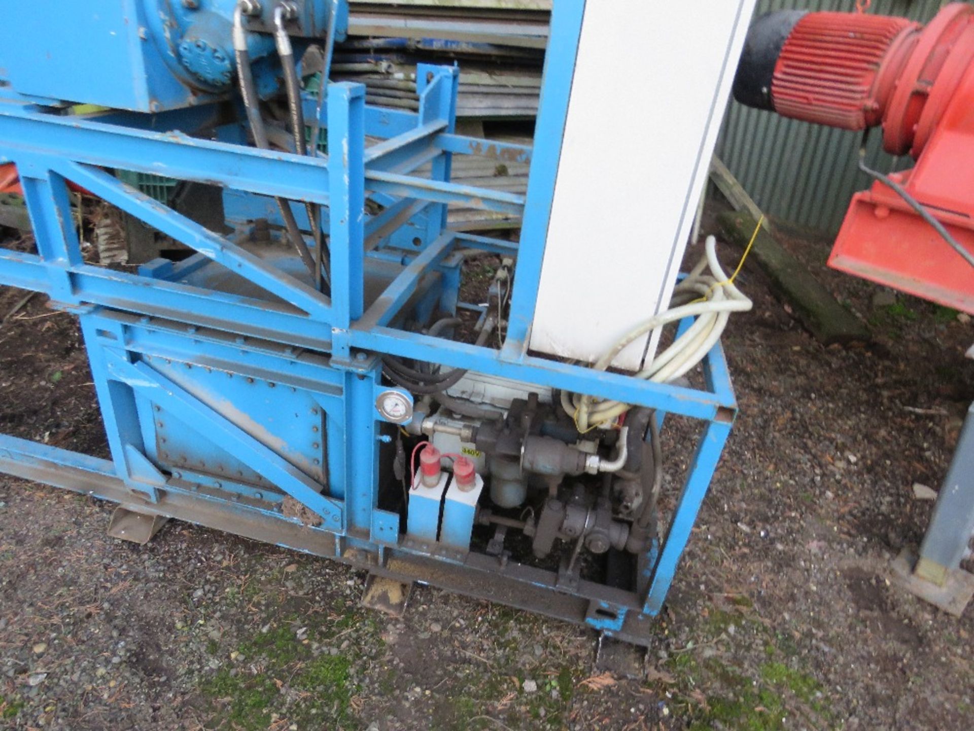 BLUE ULSTER MAKE 3 PHASE WASTE SHREDDER UNIT. - Image 4 of 7