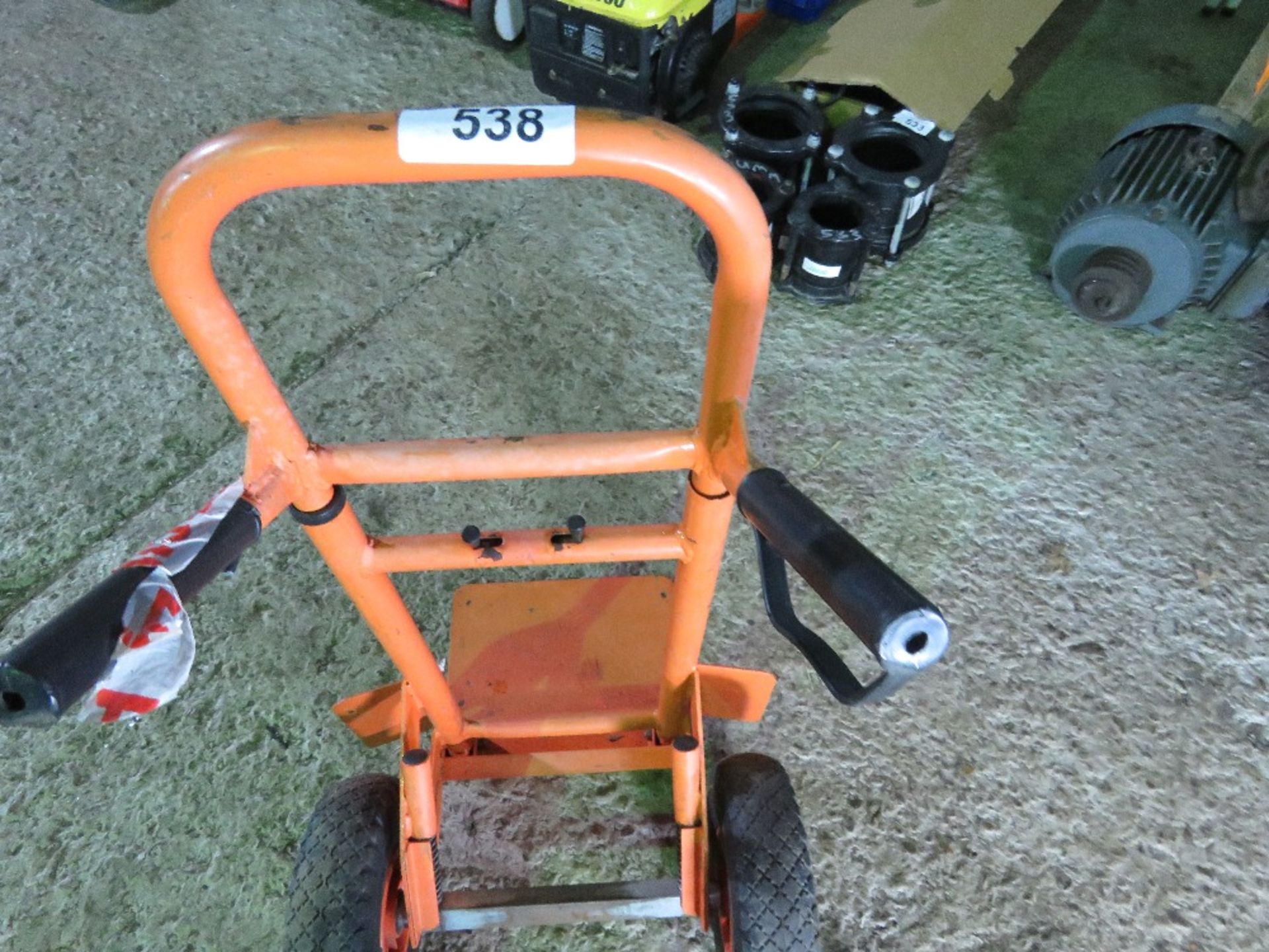 HEAVY DUTY MINI SACK BARROW TYPE TROLLEY. THIS LOT IS SOLD UNDER THE AUCTIONEERS MARGIN SCHEME, T - Image 2 of 4