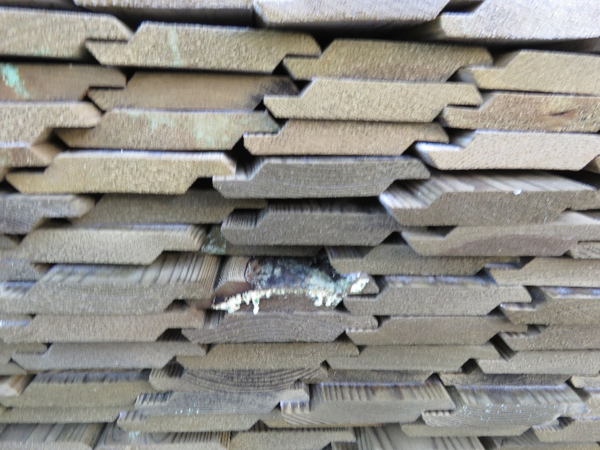 LARGE PACK OF PRESSURE TREATED SHIPLAP FENCE CLADDING BOARDS. 1.73M LENGTH X 100MM WIDTH APPROX. - Image 3 of 3