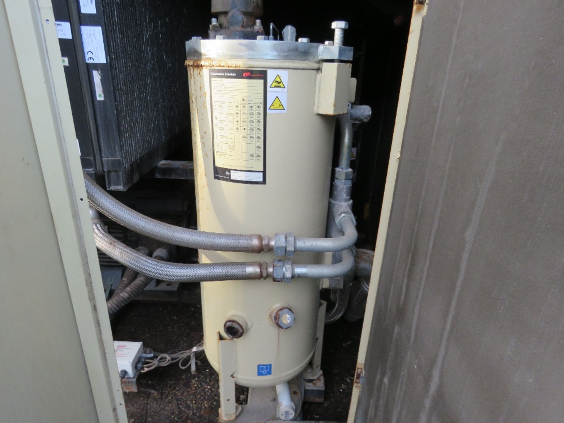 INGERSOLL RAND R132I LARGE CAPACITY COMPRESSOR, YEAR 2016 BUILD, 7.5BAR RATED. WORKING WHEN REMOVED. - Image 6 of 17