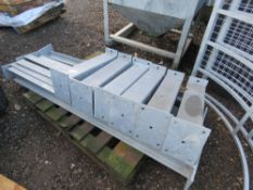 12 X SHORT GALVANISED ANCHOR POSTS WITH BASES. 6X BOX SECTION @ 63CM LENGTH PLUS 6 X RSJ STEELS @ 1.
