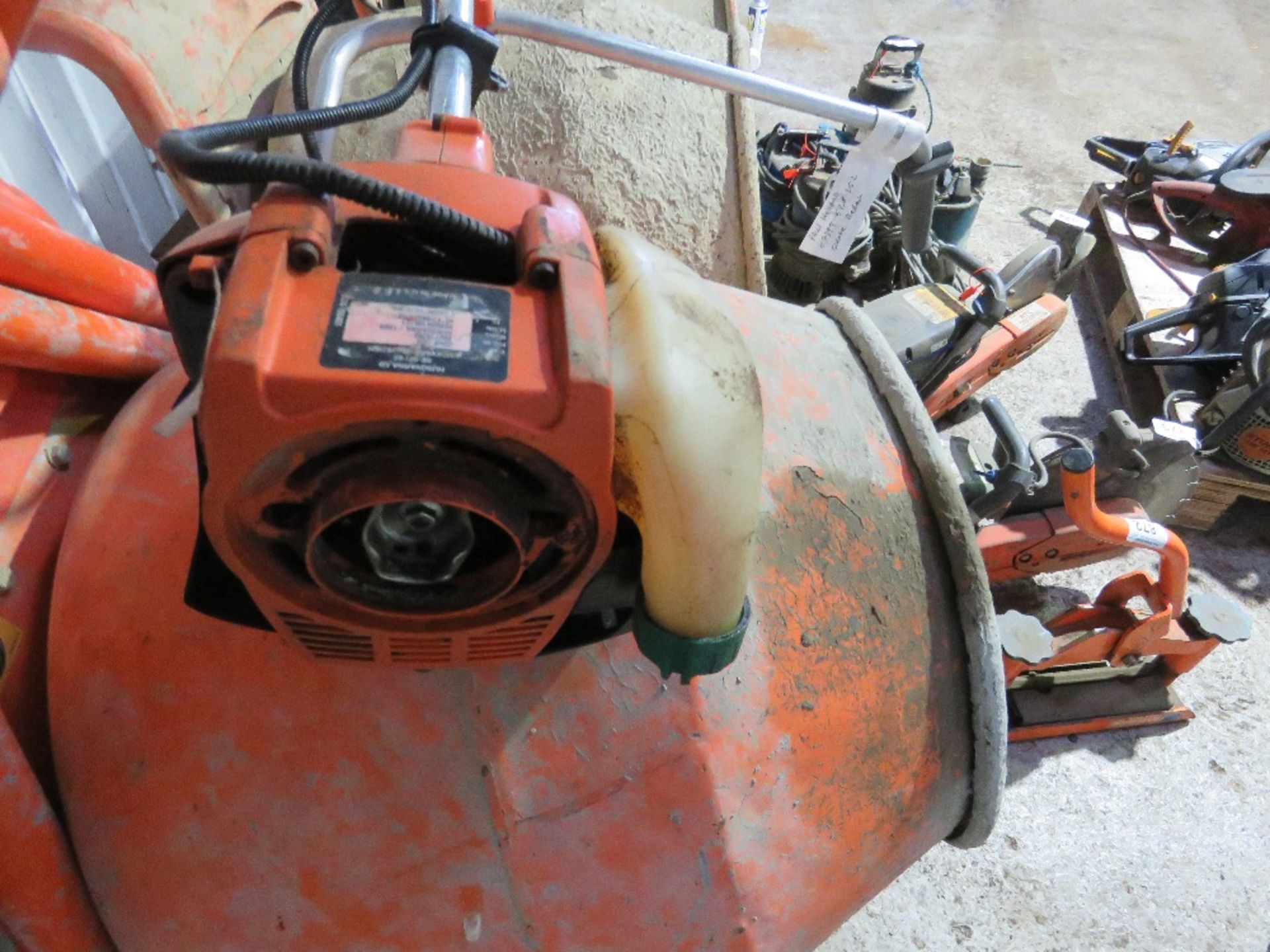 2 X STRIMMERS: HUSQVARNA AND ANOTHER. - Image 5 of 6