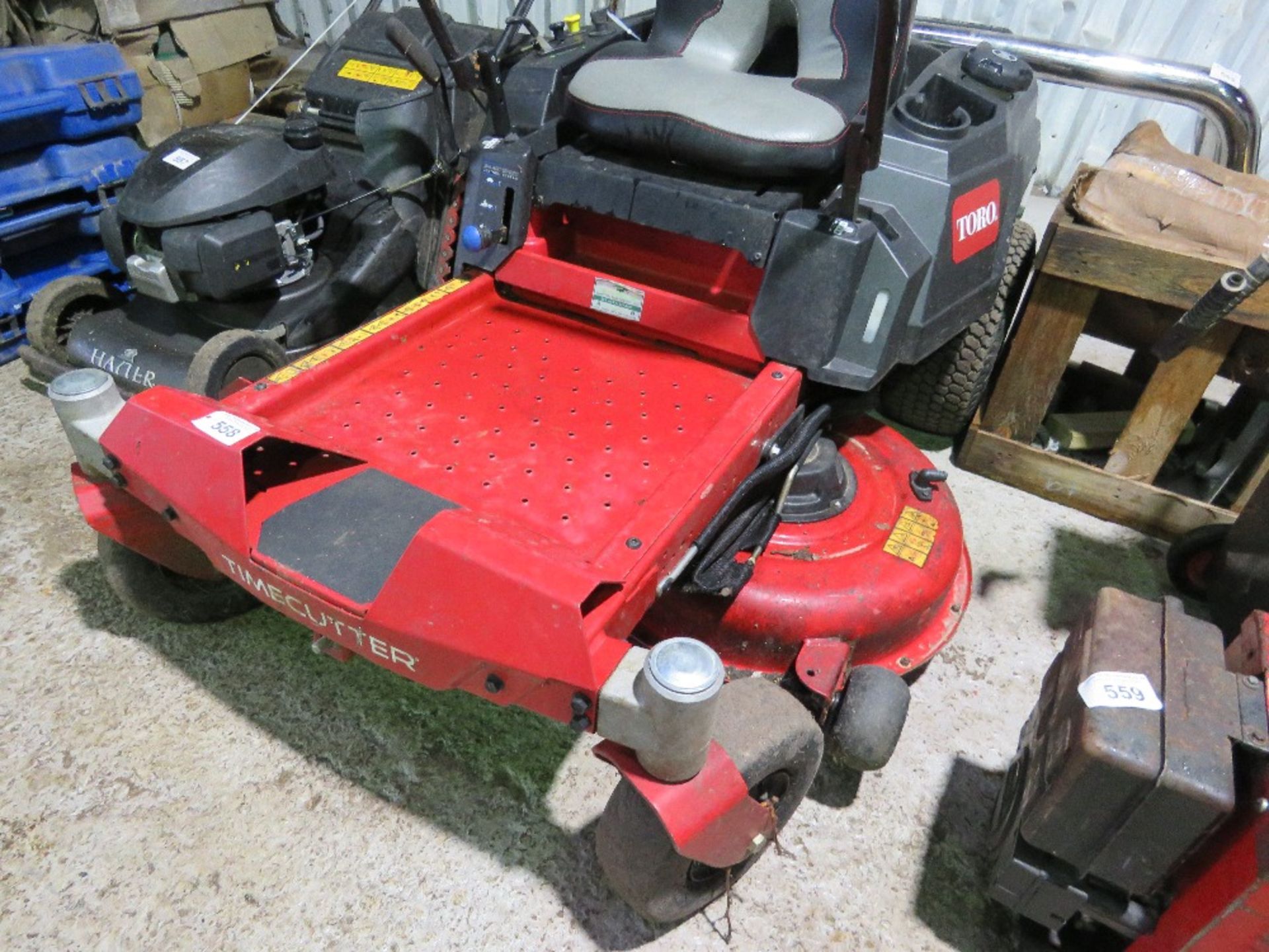 TORO TIMECUTTER ZERO TURN RIDE ON MOWER WITH 22.5HP PETROL ENGINE, YEAR 2022 BUILD. DIRECT FROM LOCA - Image 2 of 11