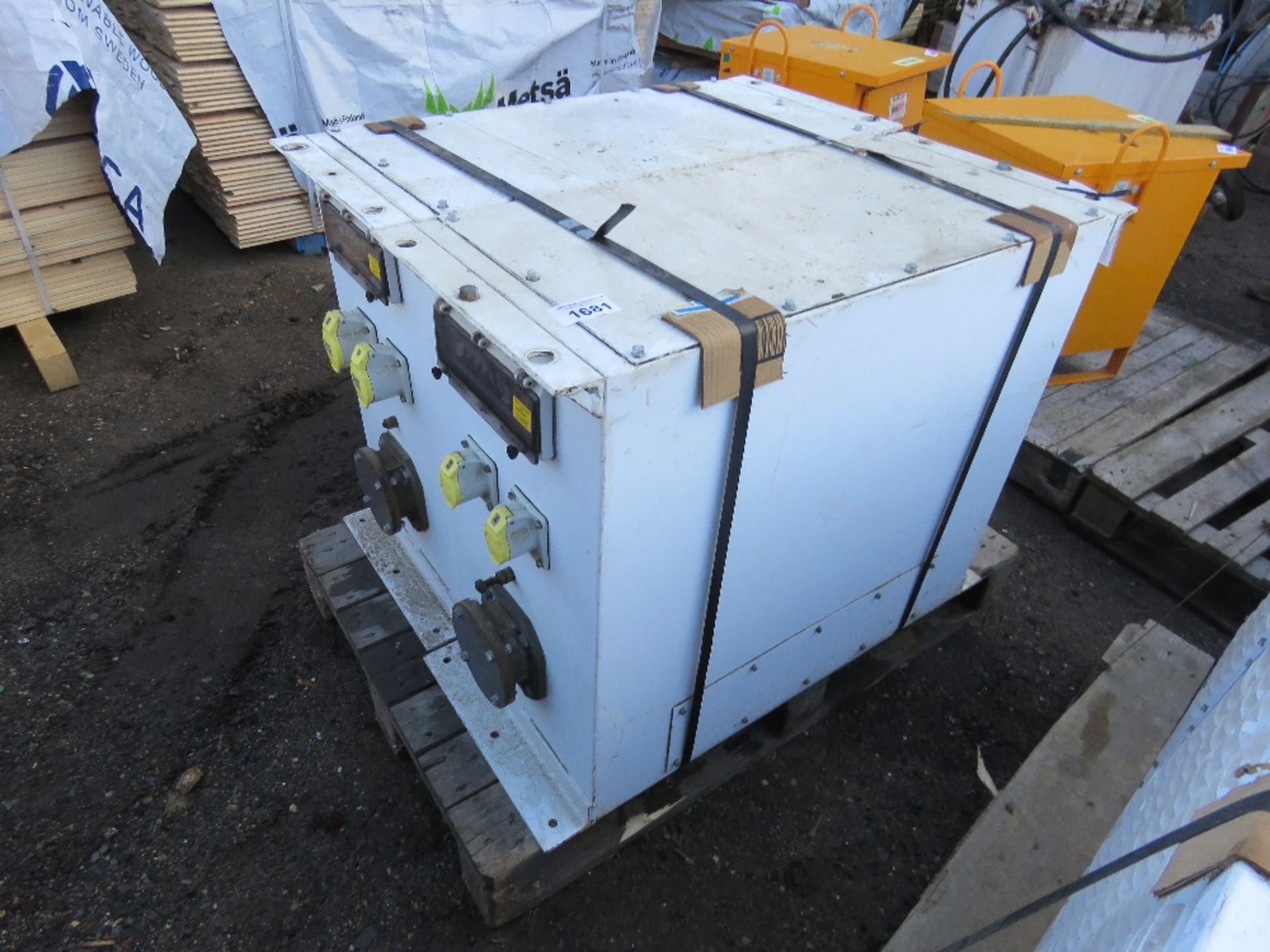 2 X HEAVY DUTY TUNNEL TRANFORMER UNITS, POSSIBLY 10KVA RATED??. THIS LOT IS SOLD UNDER THE AUCTIO