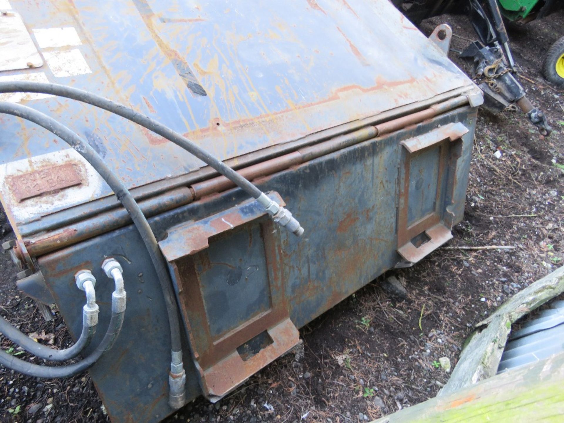 BOBCAT SKID STEER TYPE ROTARY BRUSH WITH COLLECTOR. - Image 2 of 3