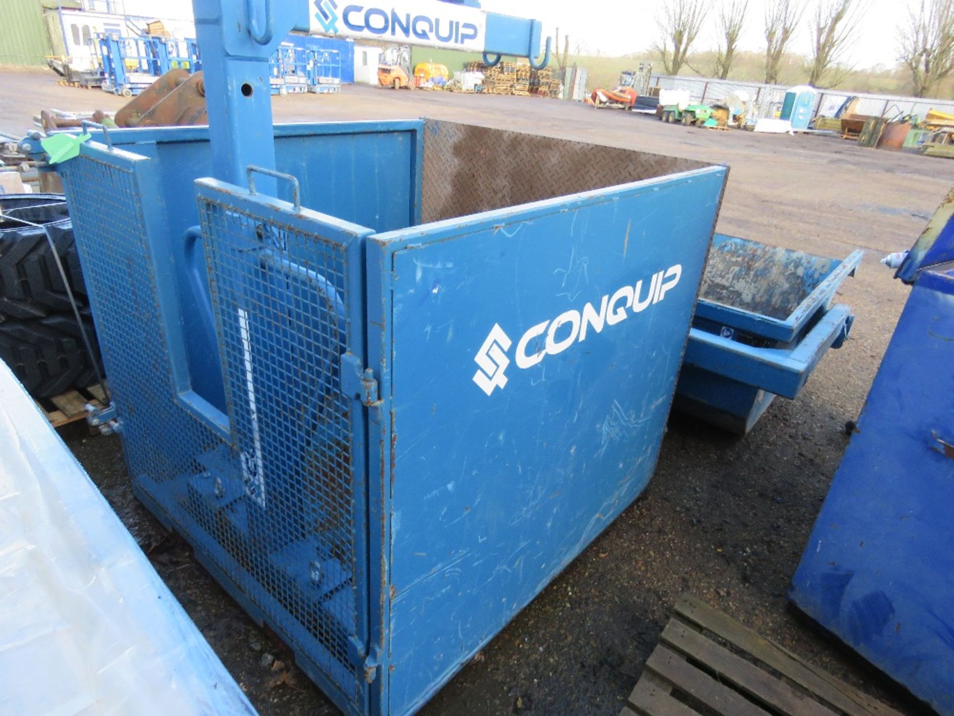 CONQUIP 2 TONNE RATED CRANE FORKS WITH EQUIPMENT TRANSPORT SKIP/STILLAGE CONTAINER WITH DROP RAMP, - Image 2 of 11