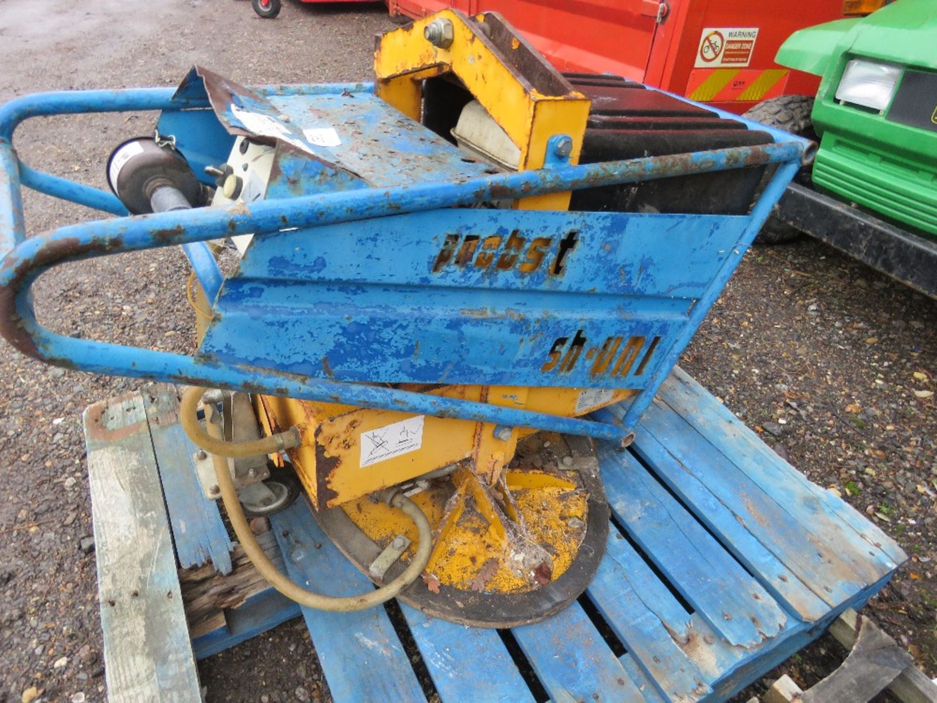 PROBST HONDA ENGINED SUCTION SLAB LIFTING BARROW. THIS LOT IS SOLD UNDER THE AUCTIONEERS MARGIN S - Image 3 of 7