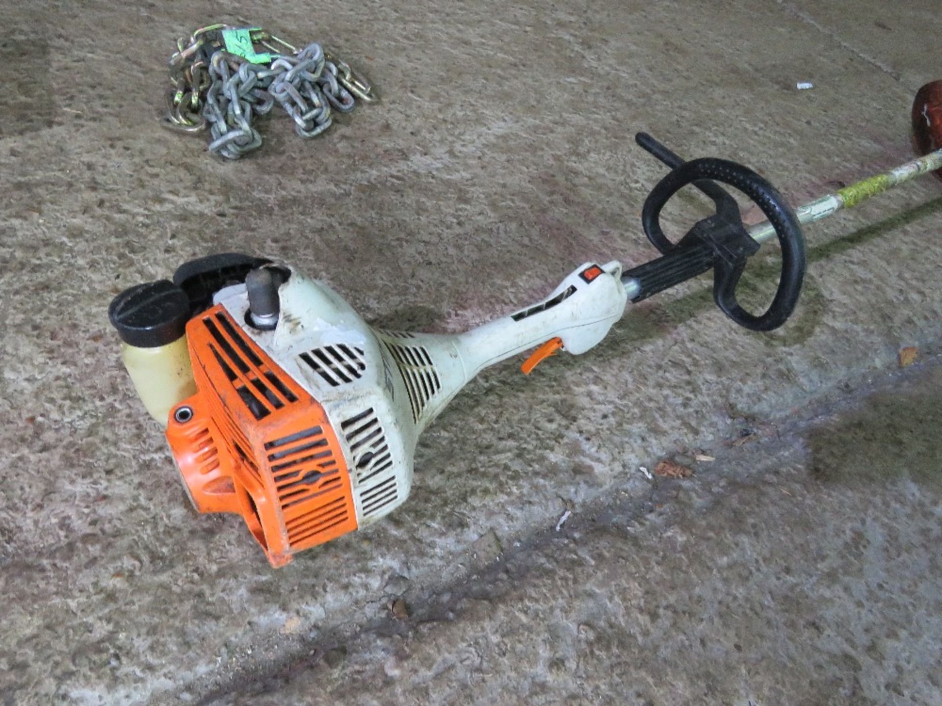 STIHL STRIMMER, REQUIRES RECOIL ROPE. DIRECT FROM LANDSCAPE MAINTENANCE COMPANY DUE TO DEPOT CLO - Image 4 of 6