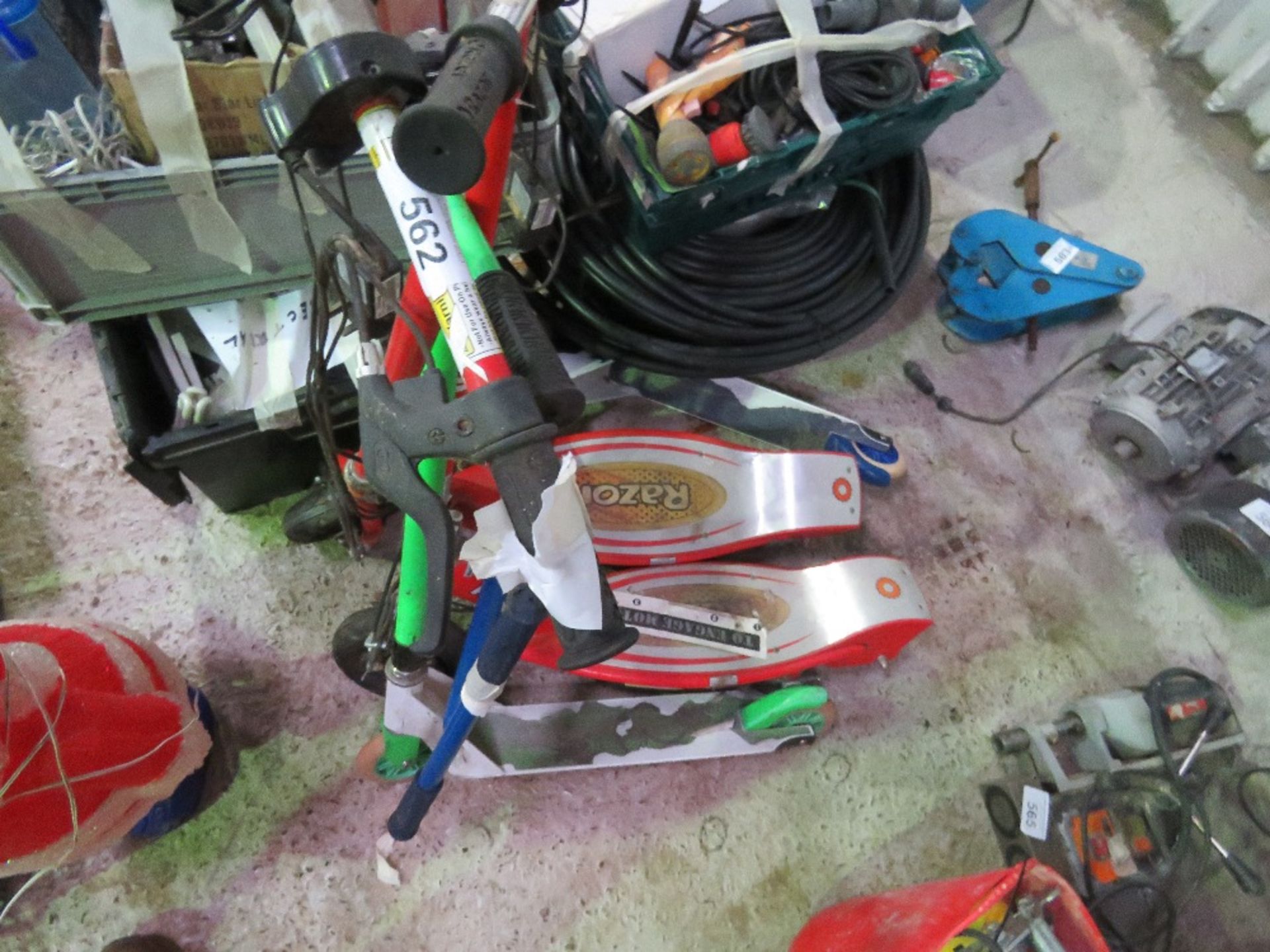 4 X SCOOTERS: 2 BATTERY POWERED, 2 PUSH ALONG. THIS LOT IS SOLD UNDER THE AUCTIONEERS MARGIN SCHE
