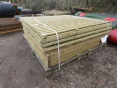 STACK OF APPROXIMATELY 12NO MIXED WOODEN FENCE PANELS.