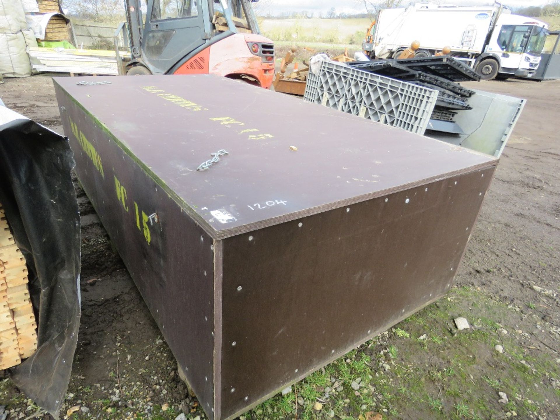 LARGE WOODEN STORAGE CHEST, 8FT X 4FT APPROX. THIS LOT IS SOLD UNDER THE AUCTIONEERS MARGIN SCHEME, - Image 2 of 3