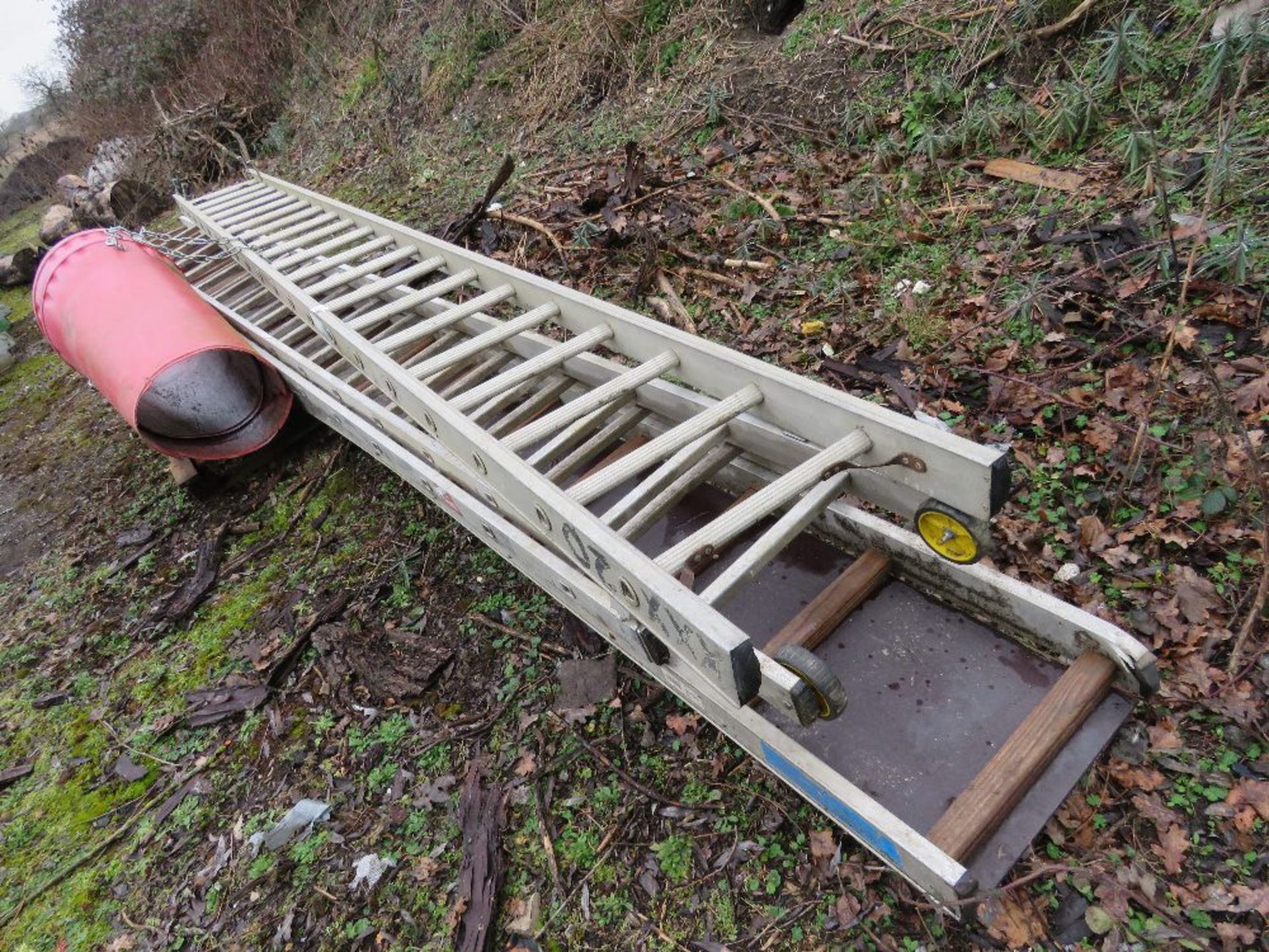 2 X RUBBISH CHUTE SECTIONS PLUS 3NO LADDERS AND A STAGING BOARD. - Image 2 of 5