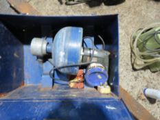 HAND HELD DRAIN WORM, 240VOLT POWERED. THIS LOT IS SOLD UNDER THE AUCTIONEERS MARGIN SCHEME, THER