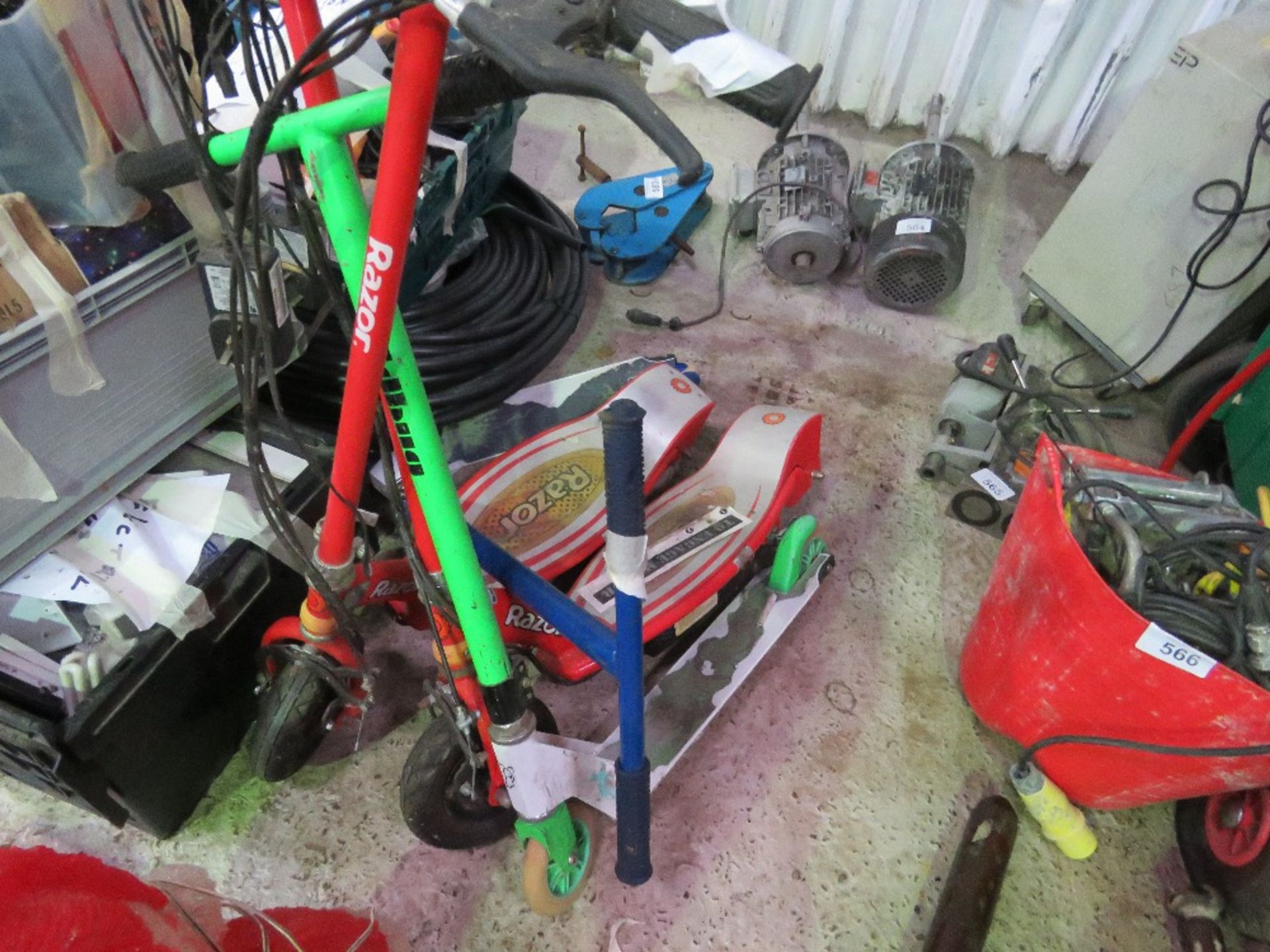 4 X SCOOTERS: 2 BATTERY POWERED, 2 PUSH ALONG. THIS LOT IS SOLD UNDER THE AUCTIONEERS MARGIN SCHE - Image 2 of 2