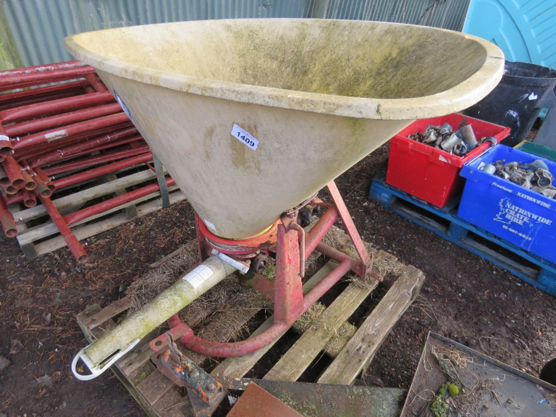 VICON TRACTOR MOUNTED . THIS LOT IS SOLD UNDER THE AUCTIONEERS MARGIN SCHEME, THEREFORE NO VAT WI