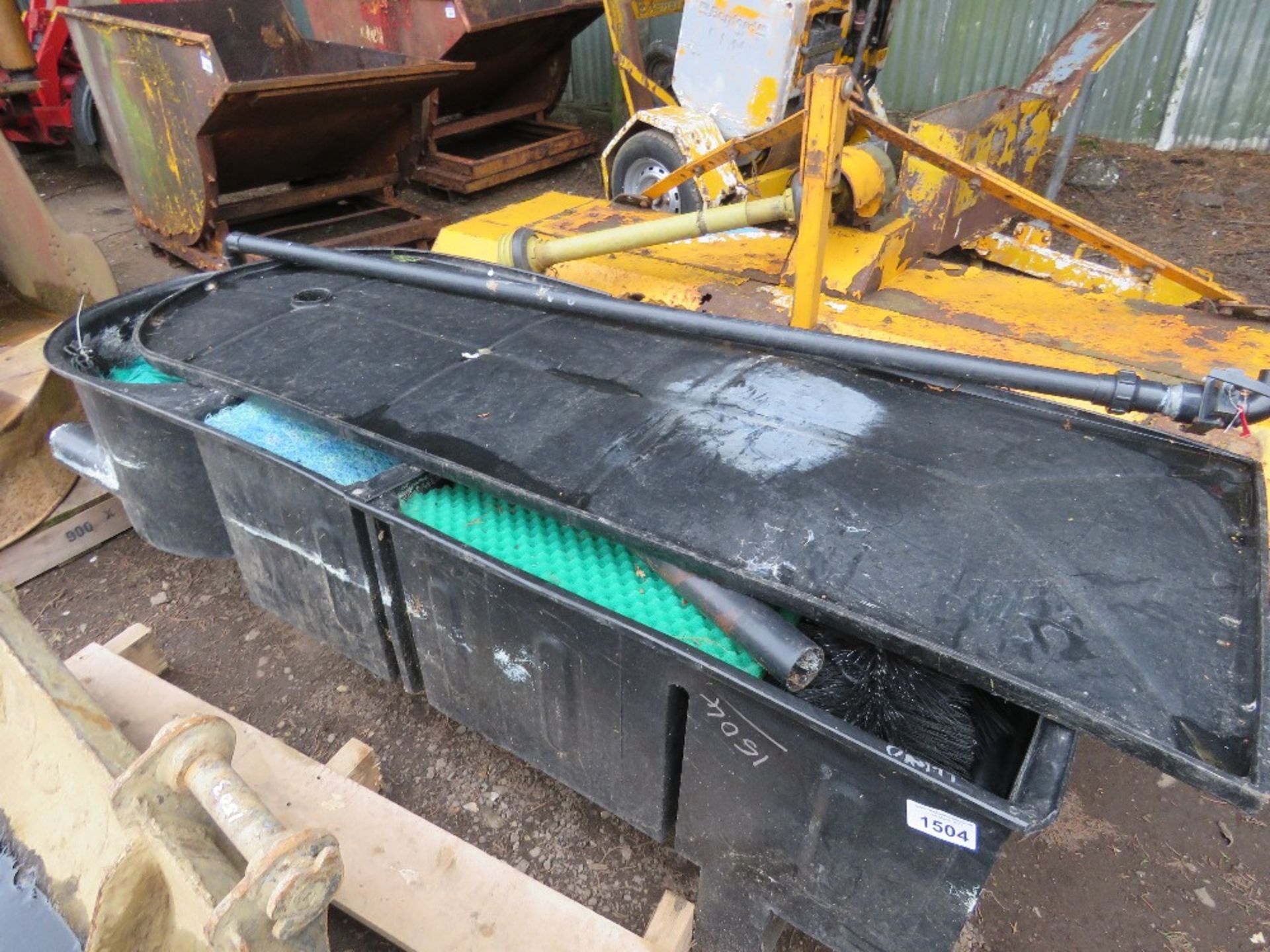 LARGE POND FILTER UNIT, 1.9M LENGTH APPROX.