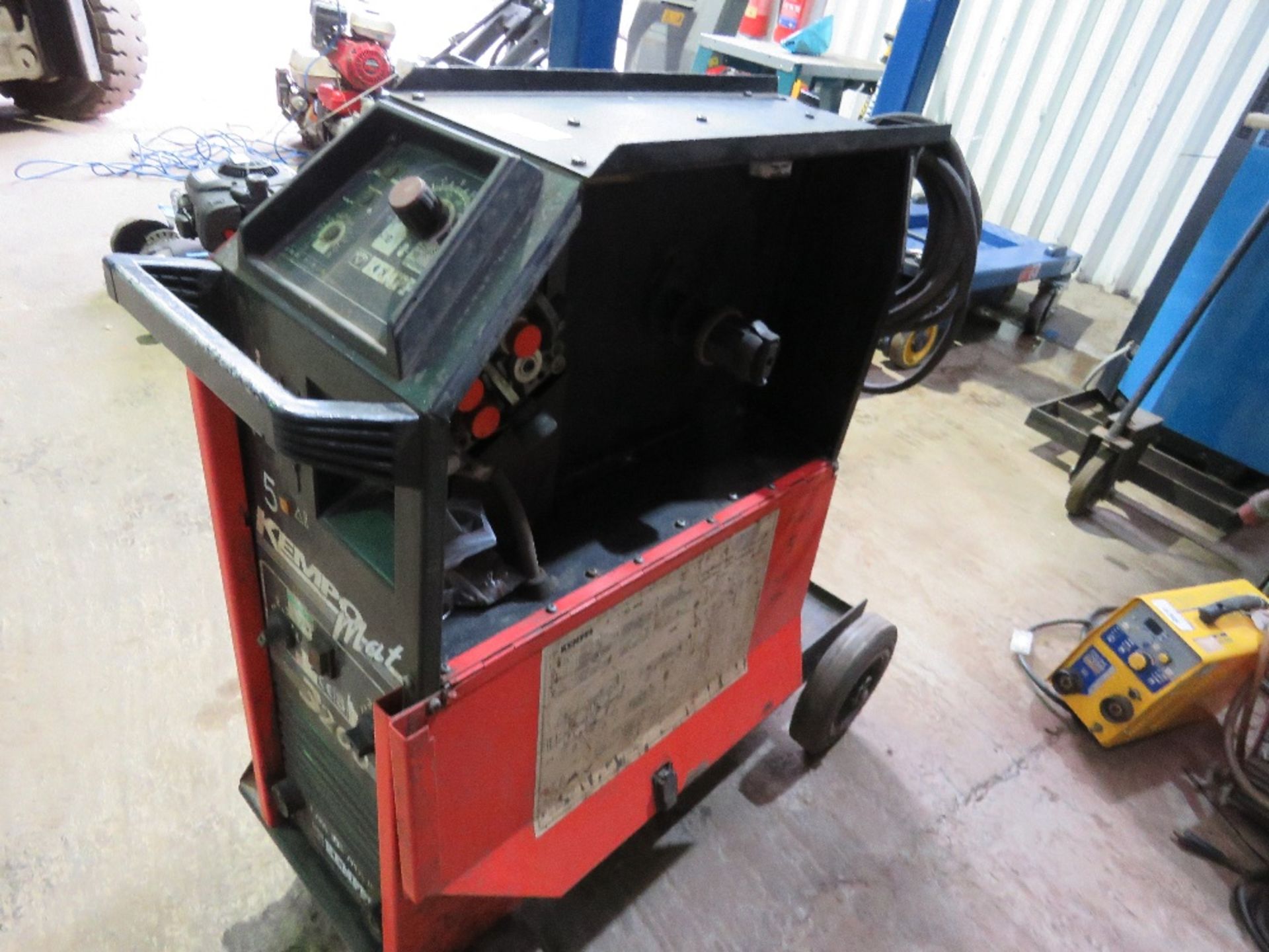 KEMPPI KEMPOMAT 3200 WELDER. DIRECT FROM LOCAL COMPANY. SURPLUS TO REQUIREMENTS. - Image 2 of 6