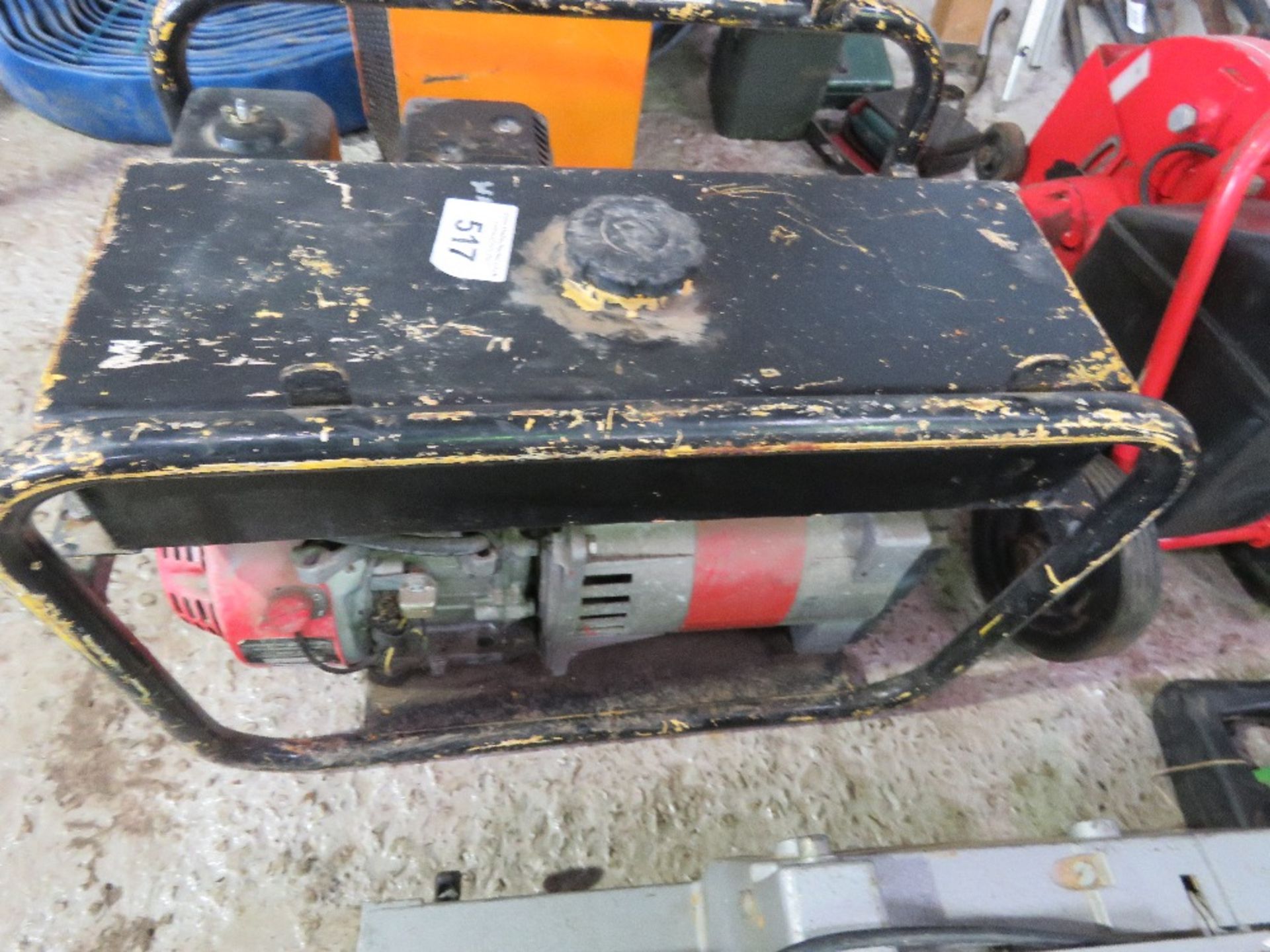 HONDA 5.5HP DUAL VOLTAGE PETROL ENGINED GENERATOR. THIS LOT IS SOLD UNDER THE AUCTIONEERS MARGIN - Image 3 of 4