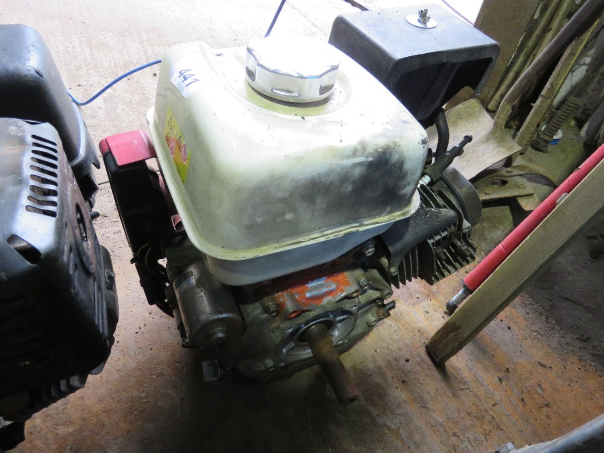 HONDA GX390 ELECTRIC START PETROL ENGINE, CONDITION UNKNOWN. - Image 3 of 3