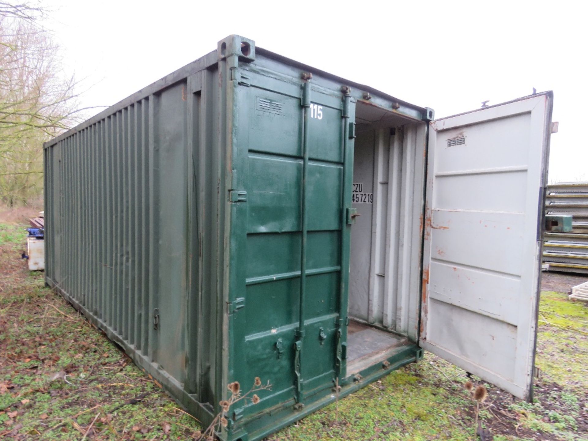 SECURE SHIPPING CONTAINER TYPE SITE STORE, 20FT LENGTH. FROM VISUAL INSPECTION APPEARED DRY INSIDE. - Image 2 of 5