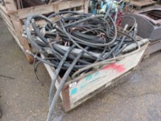 STILLAGE CONTAINING ASSORTED HYDRAULIC HOSES AND FITTINGS. THIS LOT IS SOLD UNDER THE AUCTIONEERS M
