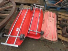 3 X SLEDGES. THIS LOT IS SOLD UNDER THE AUCTIONEERS MARGIN SCHEME, THEREFORE NO VAT WILL BE CHARGED