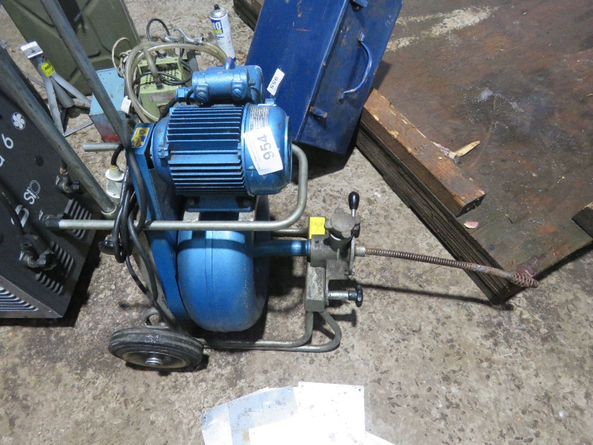 PROFESSIONAL DRAIN WORM UNIT, 110VOLT POWERED. THIS LOT IS SOLD UNDER THE AUCTIONEERS MARGIN SCHE - Image 3 of 3