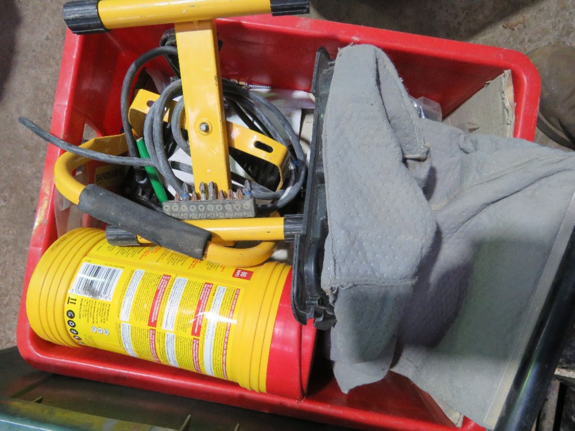 3 X BOXES OF ASSORTED CONSTRUCTION ITEMS. THIS LOT IS SOLD UNDER THE AUCTIONEERS MARGIN SCHEME, - Image 7 of 8