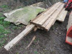 CONSTRUCTION TIMBER PLUS SOME BATTENS. THIS LOT IS SOLD UNDER THE AUCTIONEERS MARGIN SCHEME, THER