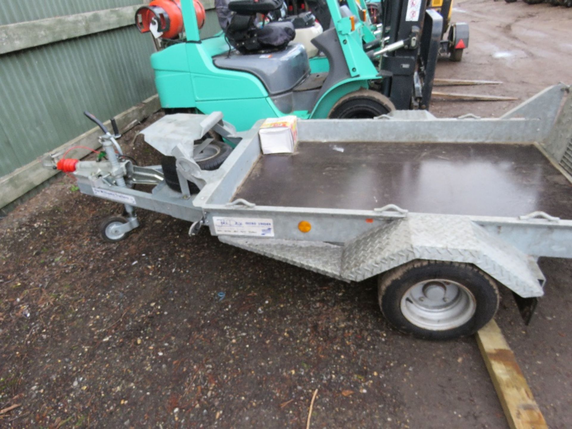 IFOR WILLIAMS GH64 SINGLE AXLE MICRO EXCAVATOR TRAILER WITH KEYS, HITCH LOCK AND INSTRUCTION BOOK. V - Image 2 of 6
