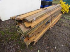 LARGE BUNDLE OF PREVIOUSLY USED HEAVY DUTY CONSTRUCTION TIMBERS, MAJORITY BEING 11-13FT APPROX.