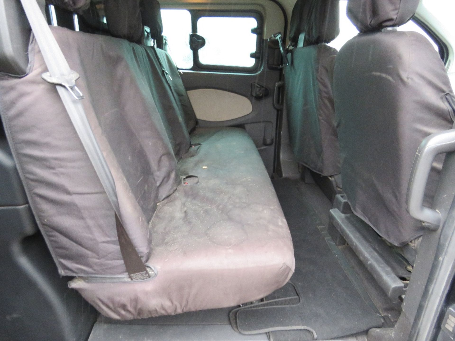 FORD TRANSIT CUSTOM 290 LTD CREW VAN REG: MA16 FOV. 144,107 REC MILES. TESTED UNTIL 23.03.24. WITH - Image 6 of 10