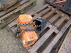 HITACHI 250KG RATED CHAIN HOIST, 3 PHASE POWERED. THIS LOT IS SOLD UNDER THE AUCTIONEERS MARGIN S