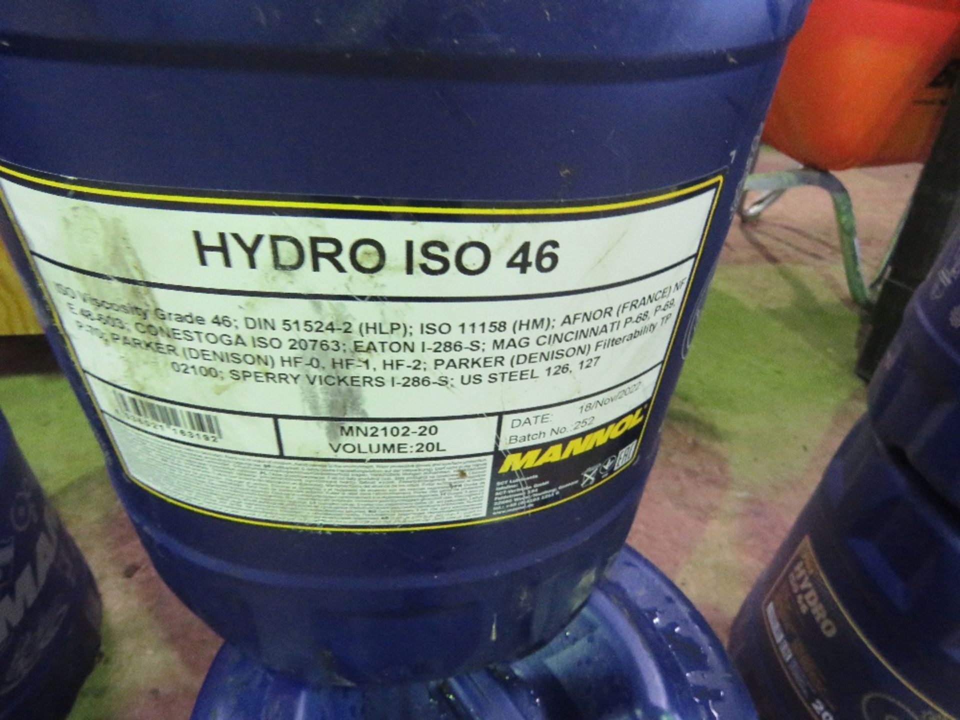 3 X DRUMS OF HYDRO ISO46 HYDRAULIC OIL, 20 LITRES PER DRUM. THIS LOT IS SOLD UNDER THE AUCTIO - Image 2 of 2