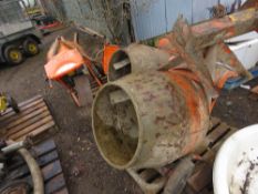 4 X ELECTRIC CEMENT MIXERS FOR SPARES/REPAIR. THIS LOT IS SOLD UNDER THE AUCTIONEERS MARGIN SCHEM