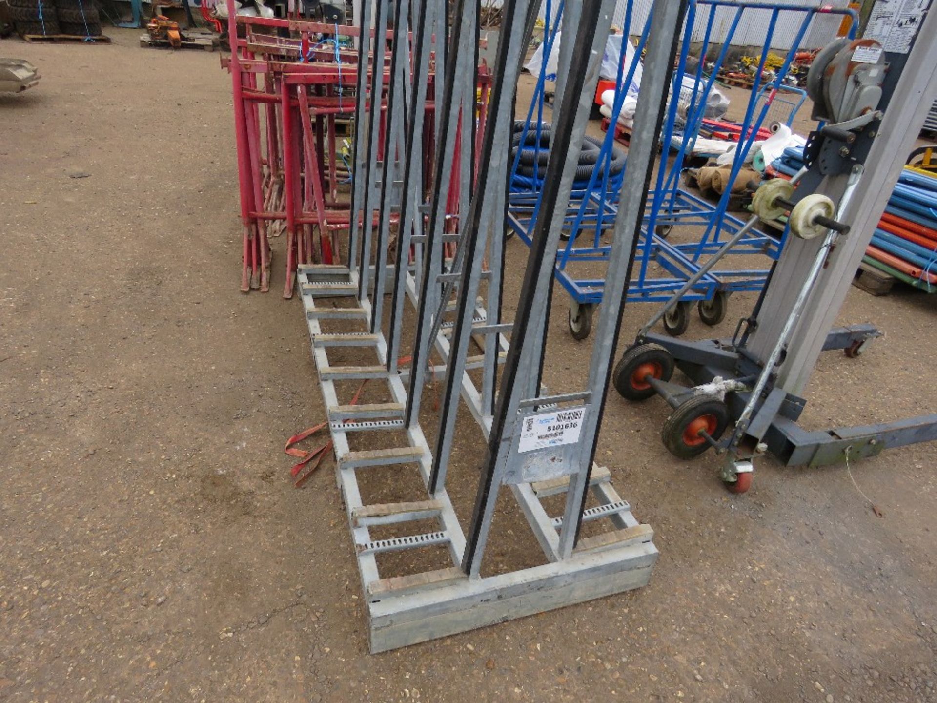 GLASS / BOARD LIFTING FRAME, 2 SIDED. - Image 2 of 3