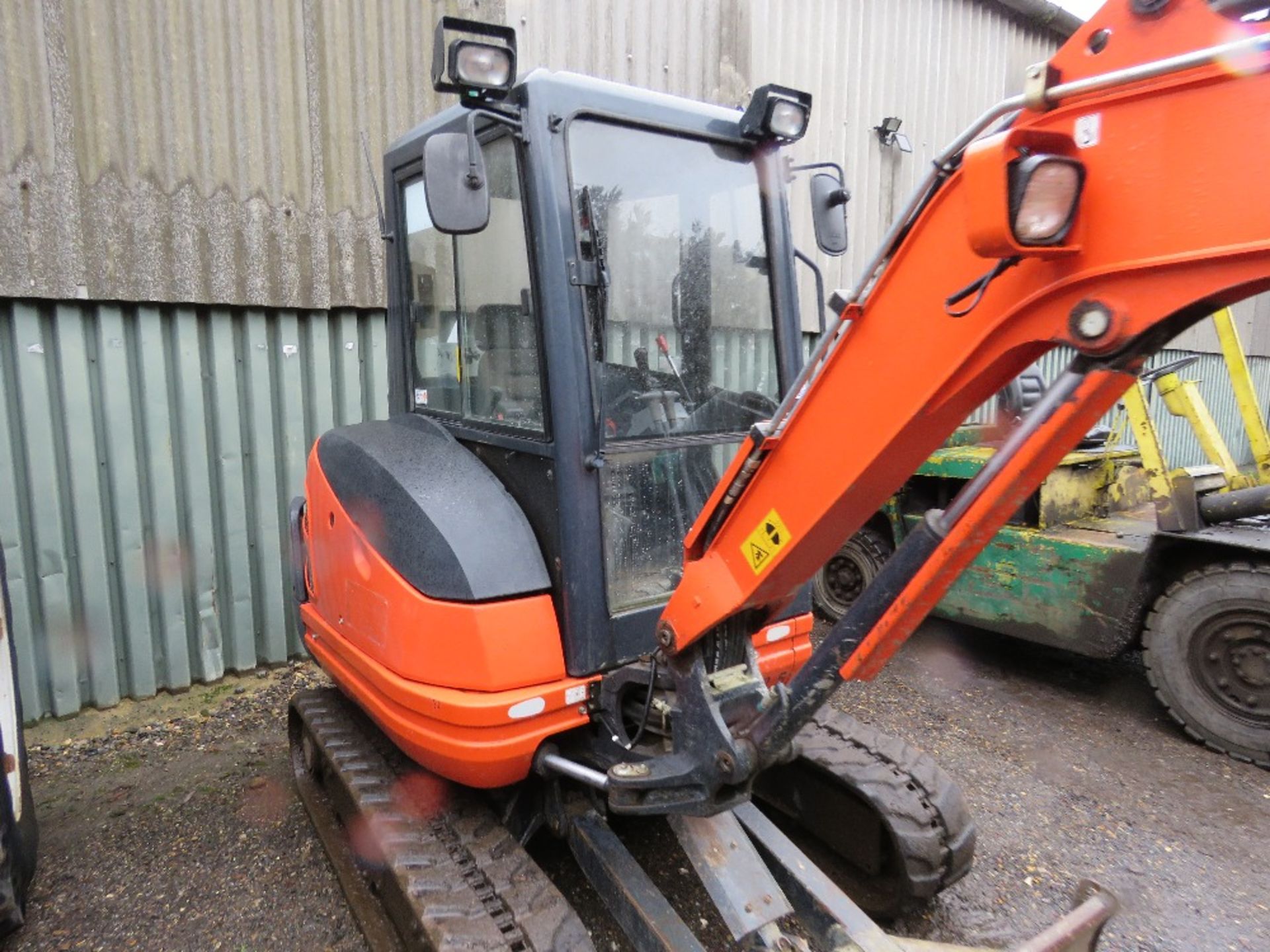 KUBOTA KX71-3 MINI EXCAVATOR YEAR 2017 BUILD. WITH SET OF 4NO BUCKETS. BLACK KEY (RED KEY TO FOLLOW