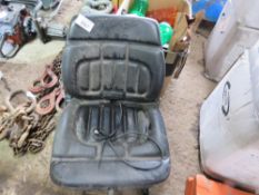 PLANT / DUMPER SEAT. THIS LOT IS SOLD UNDER THE AUCTIONEERS MARGIN SCHEME, THEREFORE NO VAT WILL