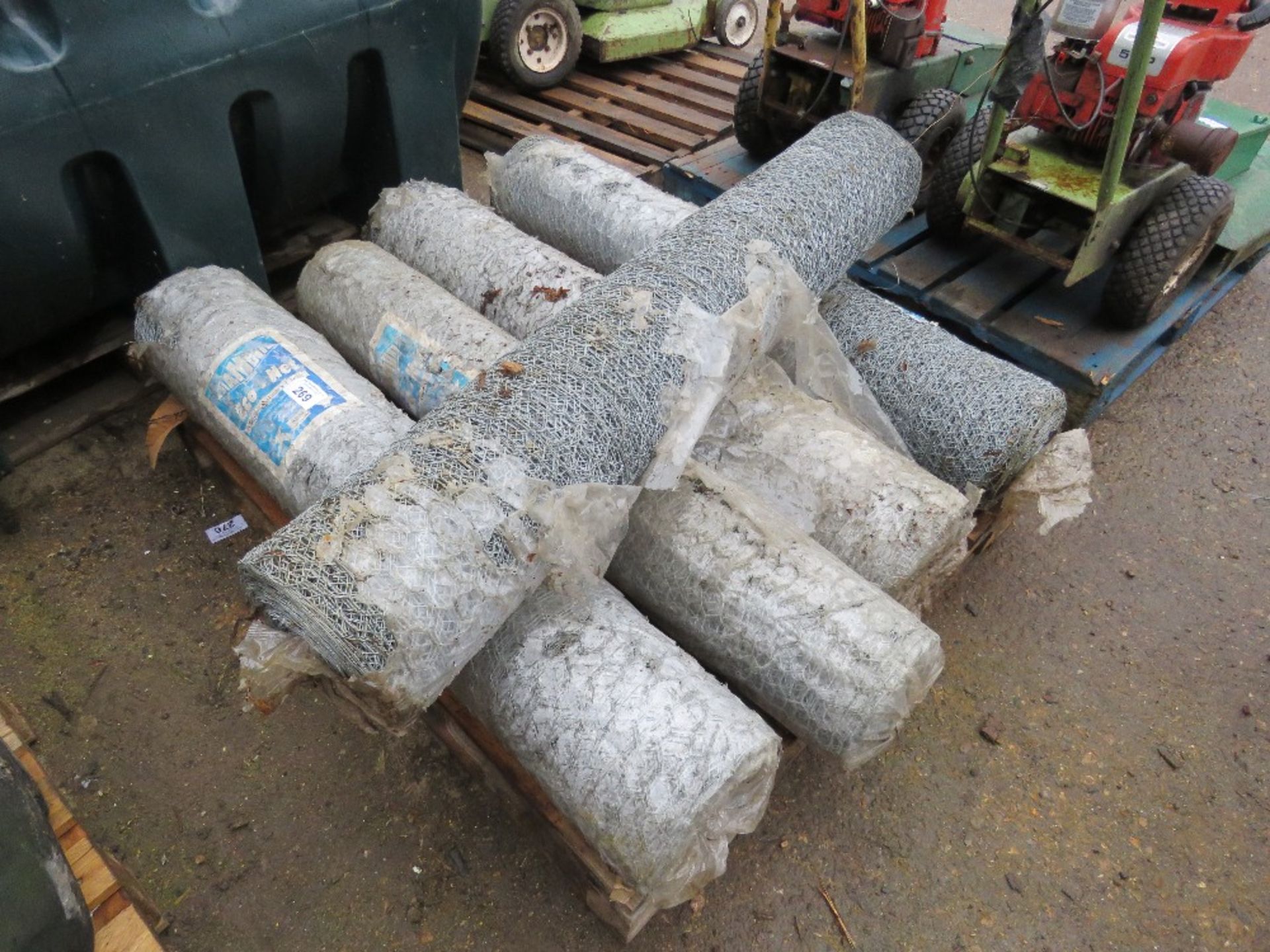 5 X ROLLS OF WIRE NETTING 1200 X 31MM X 1.2MM SIZE. THIS LOT IS SOLD UNDER THE AUCTIONEERS MARGIN