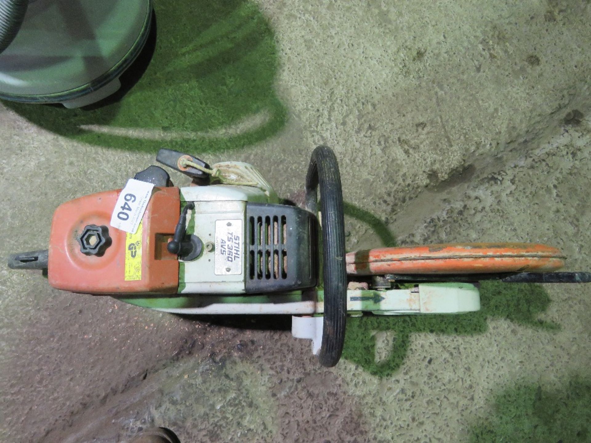 STIHL TS360AVS PETROL CUT OFF SAW WITH BLADE. OWNER RETIRING. THIS LOT IS SOLD UNDER THE AUCTIONE - Image 2 of 4