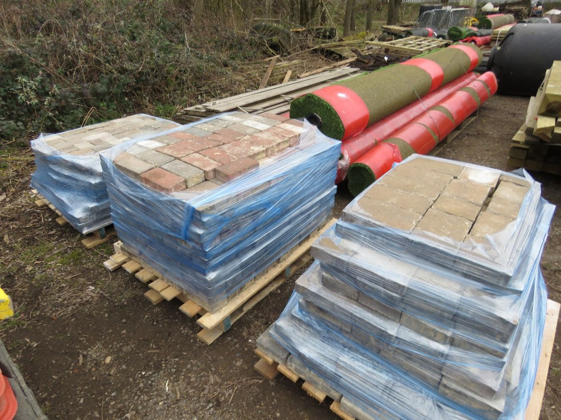 3 X PALLETS OF BLOCK PAVERS. THIS LOT IS SOLD UNDER THE AUCTIONEERS MARGIN SCHEME, THEREFORE NO