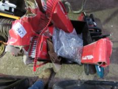 HILTI CAPTIVE SCREWS PLUS A QUANTITY OF NAILS. THIS LOT IS SOLD UNDER THE AUCTIONEERS MARGIN SCHE