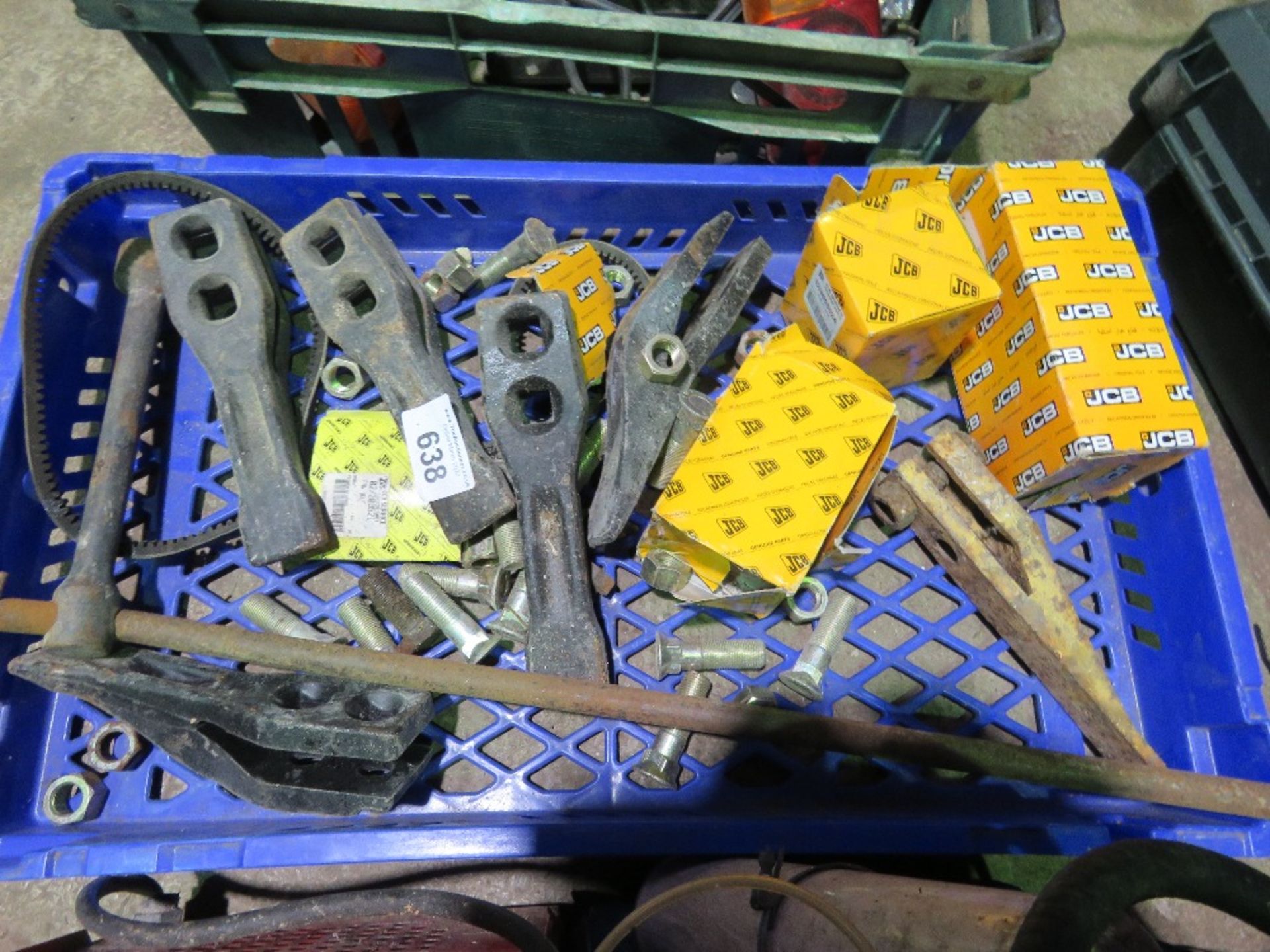 JCB SPARE PARTS PLUS BUCKET TEETH. OWNER RETIRING. THIS LOT IS SOLD UNDER THE AUCTIONEERS MARGIN - Image 2 of 2