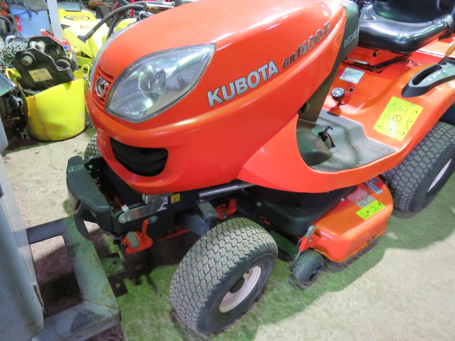 KUBOTA GR1600-II DIESEL RIDE ON MOWER WITH REAR COLLECTOR PLUS DISCHARGE CHUTE. SN:30142. WHEN TESTE - Image 3 of 14