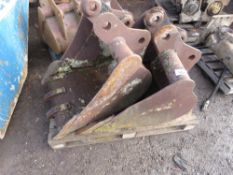 2 X EXCAVATOR BUCKETS ON 45MM PINS: 2FT AND 30". THIS LOT IS SOLD UNDER THE AUCTIONEERS MARGIN S