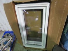 VELUX 55CM X 98CM ROOF WINDOW, REQUIRES FLASHINGS. THIS LOT IS SOLD UNDER THE AUCTIONEERS MARGIN