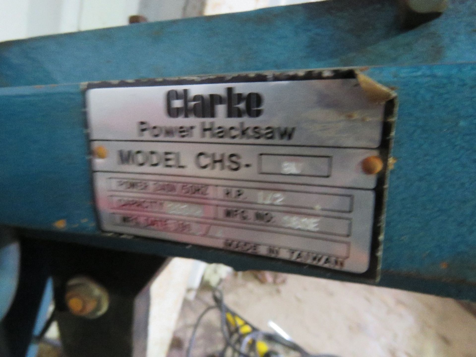 CLARKE CHS 240VOLT POWERED POWER HACKSAW WITH WHEELS. THIS LOT IS SOLD UNDER THE AUCTIONEERS MARG - Image 4 of 4