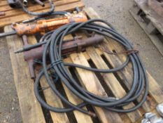 2 X HYDRAULIC BREAKER GUNS PLUS A HOSE. THIS LOT IS SOLD UNDER THE AUCTIONEERS MARGIN SCHEME, THERE