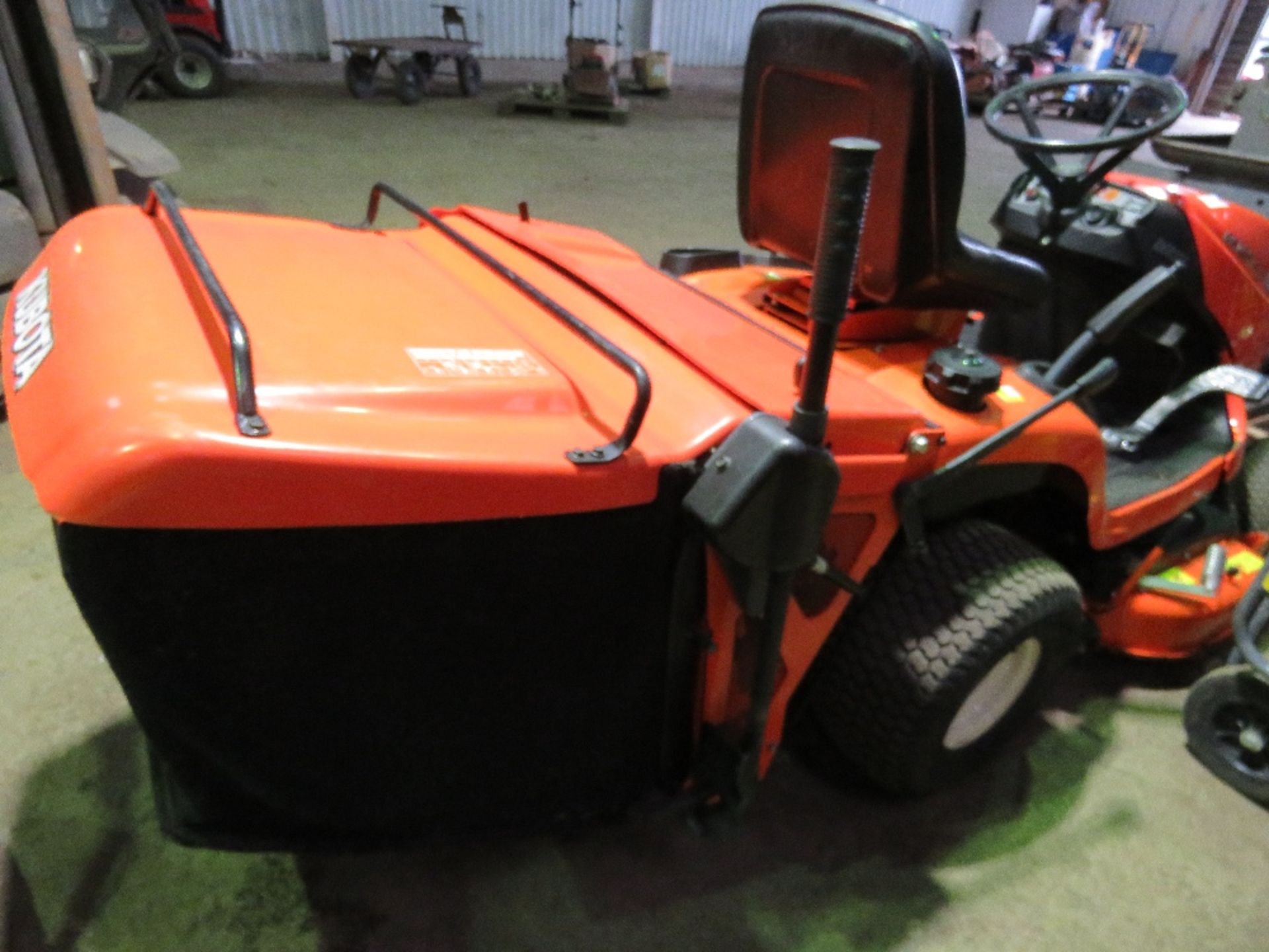 KUBOTA GR1600-II DIESEL RIDE ON MOWER WITH REAR COLLECTOR PLUS DISCHARGE CHUTE. SN:30142. WHEN TESTE - Image 7 of 14
